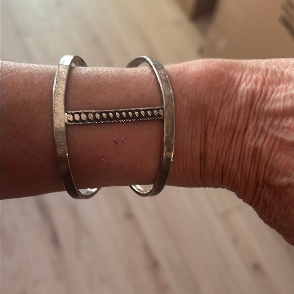 Elegant Silver Bangle Bracelet